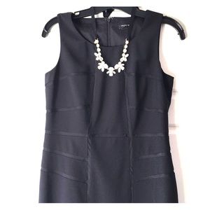 Ann Taylor petite black sleeveless sheath dress S
